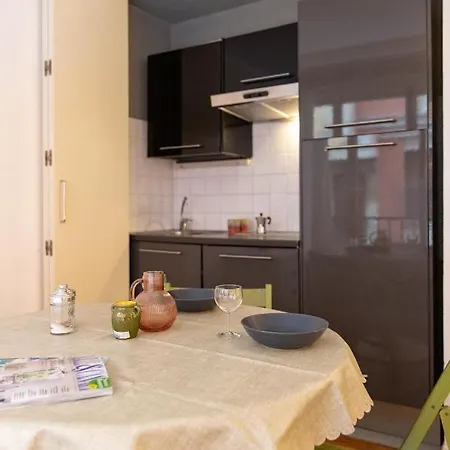 Modern Studio Apartment In Front Of Ponte Vecchio Florence Exterior photo